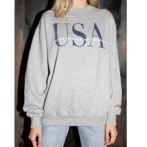 RARE Brandy Melville Erica USA graphic sweater ✨
